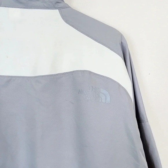 The North Face Men's Flight Series Light Weight Windbreaker Jacket - Picture 13 of 16